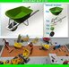 BOUWKIT: KRUIWAGEN 100 liter Materiaal Resin, GROEN MATT/ ZWART MATT/ ALUMINIUM GLANS Gespoten met GROEN Geschilderde HANDVATEN geleverd 1:32