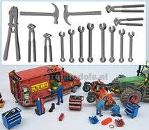 Gereedschap set, 1x Betonschaar, 8x Steeksleutels, 4x Tangen en 2x Hamers  RESIN, blank geleverd 1:32 