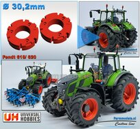 Ø30.2 mm x 8.2 mm hoog: 2x FENDT 620 UH WIELGEWICHTEN voor velgen met Brede Trelleborg  banden  Resin FENDT TERRA-RED ROOD Gespoten geleverd  1:32   Farmmodels Premium Line
