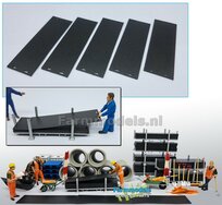 5x RUBBER RIJPLATEN (31.2 x 93.9 x  0,8 mm)  ZWART POLY geleverd 1:32 