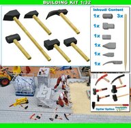 BOUWKIT: 6x STRATENMAKER HAMERS + HOUTEN STELEN Ø 1.6-1.7mm Materiaal RESIN + HOUT BLANK geleverd 1:32
