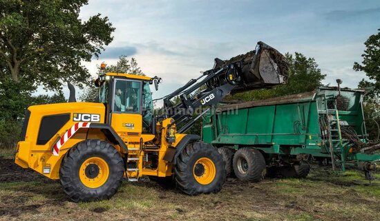 Typeset voor JCB 427 stage V op transparante folie. Pré-Cut Decals 1:32 Farmmodels.nl