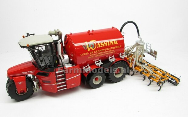 COMBISET: ND-VERVAET Hydro Trike XL, RED TANK + WASSINK LOGO + VMR VEENHUIS Bemester met verkruimelrollen 1:32  MM1819-WASSINK-5-COMBI