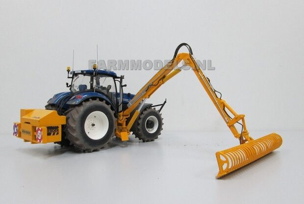 502. Tebbe Universeel strooier HS 220 met New Holland T7.270 Blue Power