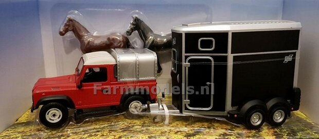 Landrover met Trailer en 2 paarden 1:32 Britains BR43239 LAST ONES