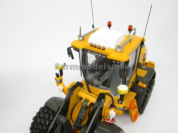 DUBBELLUCHT SET FORREZ, geschikt voor Volvo L60H shovel AT &Oslash; 43 mm Volvo Agri Collectables 1:32 AT3200123      