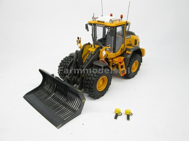 DUBBELLUCHT SET FORREZ, geschikt voor Volvo L60H shovel AT &Oslash; 43 mm Volvo Agri Collectables 1:32 AT3200123      