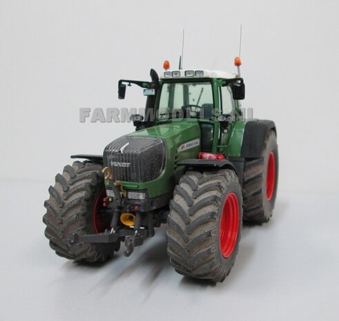 172. Fendt 930 Gen. III / 926 Gen. II Vario TMS op breed schoeisel met spatbordverbreders rondom