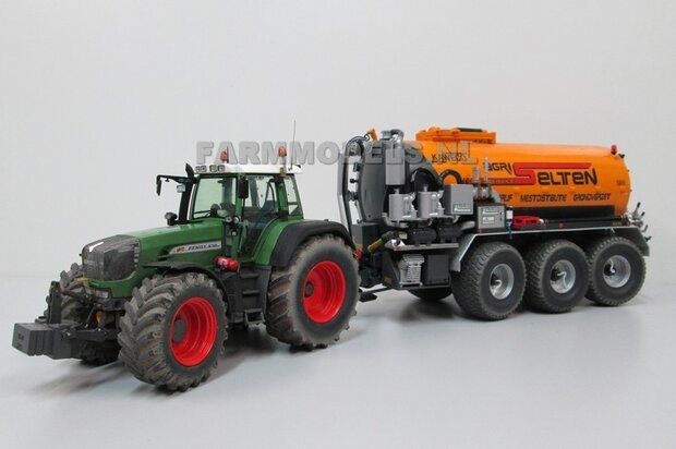 172. Fendt 930 Gen. III / 926 Gen. II Vario TMS op breed schoeisel met spatbordverbreders rondom