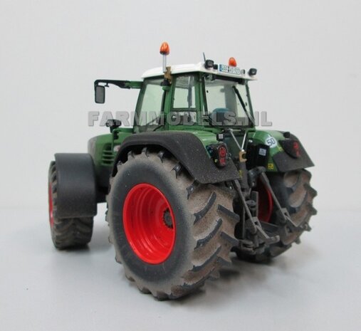 172. Fendt 930 Gen. III / 926 Gen. II Vario TMS op breed schoeisel met spatbordverbreders rondom