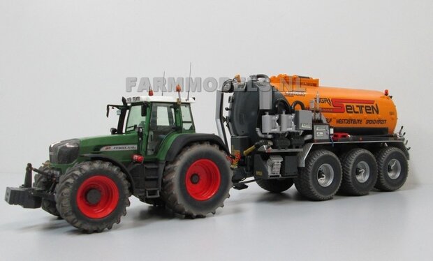 645. Kaweco 3 asser mesttank met Eijkelkamp monster cabinet en Fendt 939 Agritoy augustus 2012