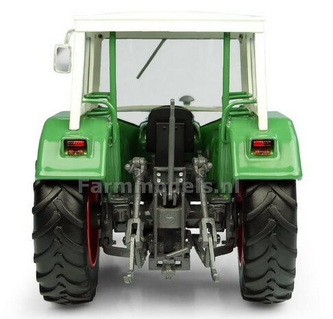 Fendt Farmer 106 S Turbomatik 4WD met Fritzmeier Cabine 1:32 Universal Hobbies UH5312    EXPECTED