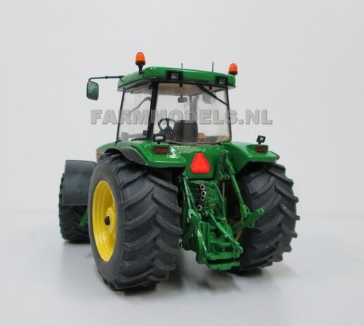 362. John Deere 8400 Precision Euro uitvoering met Tebbe HS 220 strooier