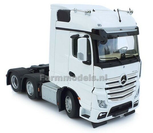 Mercedes-Benz Actros Bigspace 6x2 White  1:32 MM1910-01  