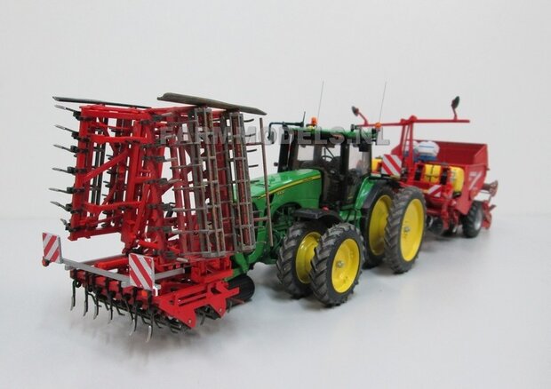 333. John Deere 8430 rondom op dubbellucht demontabel cultuurset, Prototype TF models