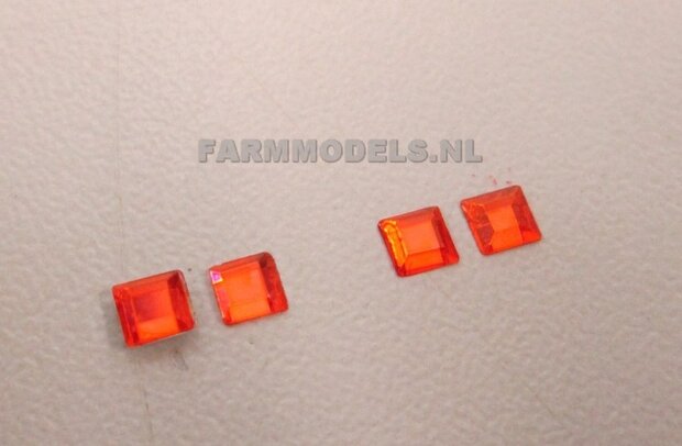 4x Glimmer rood / diamant 3 x 3 mm