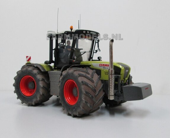 419. Claas Xerion 3300 / 3800 op brede sloffen, Agri Service Strik