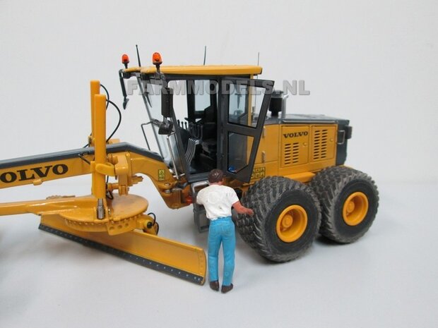 67125** Volvo Grader, Farmmodels model,  1:32 Volvo 