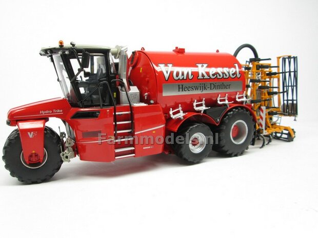 COMBISET: ND-VERVAET Hydro Trike XL, RED TANK + ZILVER VELGEN + VAN KESSEL LOGO + VMR VEENHUIS Bemester met verkruimelrollen 1:32  MM1819-VANKESSEL-5-COMBI