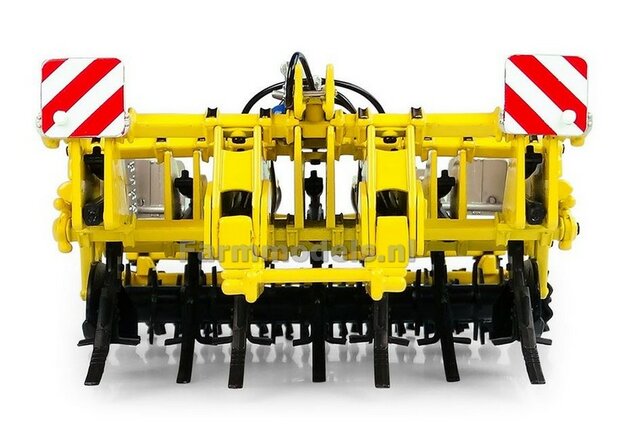 Bednar Terraland TN Profi Breker Woeler Schijveneg 1:32 Universal Hobbies UH6217     LAST ONE/OP=OP