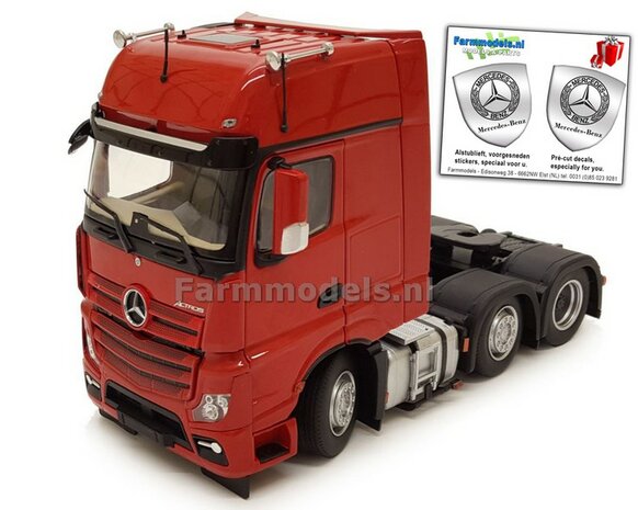 Mercedes-Benz Actros Gigaspace 6x2 Red met Free Gift Mercedes (Silver Shield) Decals 1:32 MM1912-04 