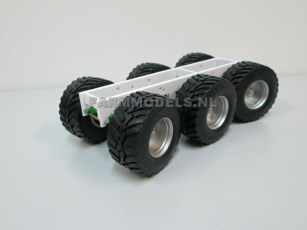 &Oslash; 55.4 mm: JOSKIN MODULO: 2x Vredestein Flotation Trac 800/60 R32 Banden met ALU-METALIC gespoten Velgen + 2 OPVULRINGEN 1:32 