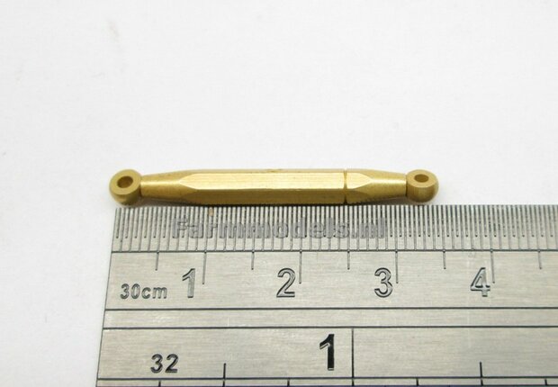 Topstang VERSTELBAAR Lengte in : 33 mm - uit: 42 mm  Topstang met 2x KOGEL aansluiting. Geleverd in MESSING  1:32