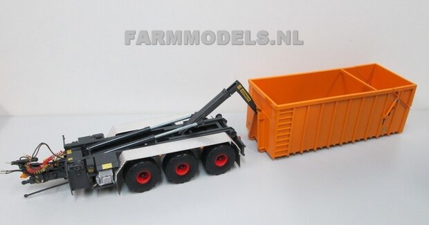 606. VMR Carrier met silage bak