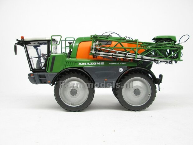 VOORBEELD FOTO&#039;S Rebuilt: Amazone Pantera 4503, rondom op CULTUURWIELEN 1:32 Universal Hobbies UH5394-R