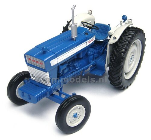 Ford 5000 1:32 Universal Hobbies UH2808         EXPECTED