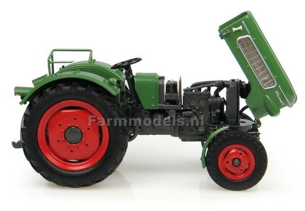 Fendt Farmer 2 1:32 Universal Hobbies UH4049    