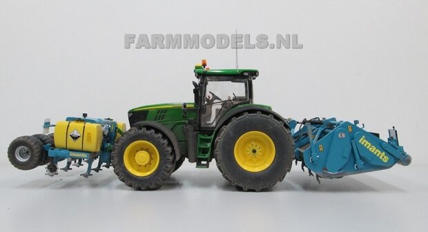 331. John Deere 6210R met Imants Grondontsmetting Spitmachine 1:32