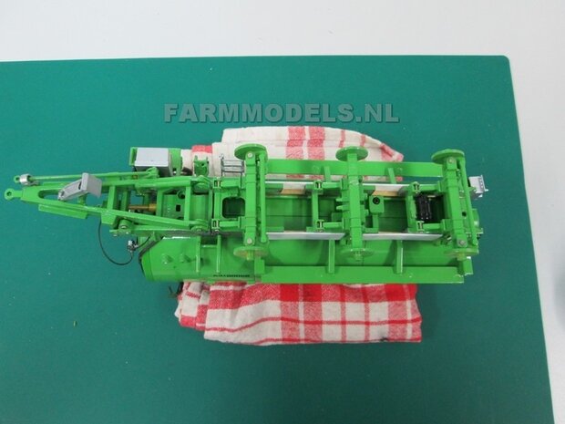 JOSKIN Chassis/ as verleng set BOUWKIT, geschikt voor Joskin 3 asser chassis modellen van ROS 1:32                      