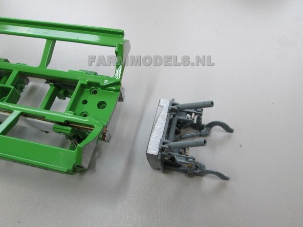 JOSKIN Chassis/ as verleng set BOUWKIT, geschikt voor Joskin 3 asser chassis modellen van ROS 1:32                      