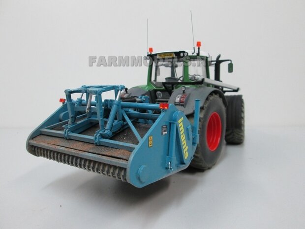 042. Fendt 828 met Imants spitter en Kuhn zaaicombinatie 1:32