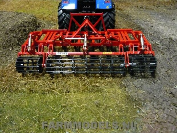 250. Evers Garon / Lemken Cultivatoren, afgebouwd model