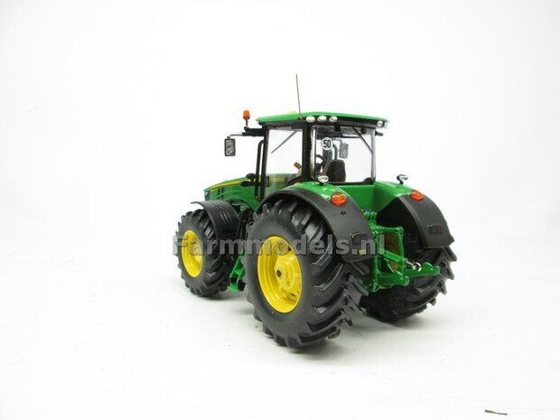 John Deere 8400R type stickers, geschikt voor de Britains John Deere 8400R  Pr&eacute;-Cut Decals 1:32 Farmmodels.nl 