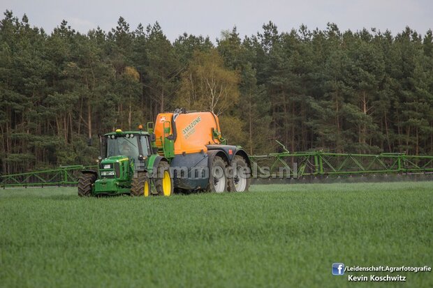 AMAZONE alleen GROEN 2x decals 10 mm hoog 1:32 Farmmodels.nl 