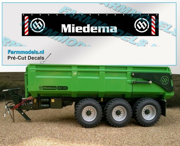 Miedema Spatlapsticker 2x logo met tekst Miedema en verdrijvingsstrepen op ZWART MATT folie 14.5 x 88 mm breed Pr&eacute;-Cut Decals 1:32 Farmmodels.nl 