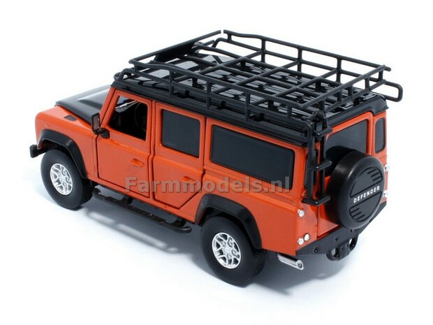 ORANJE Land Rover Defender 110  1:32 Tayumo TAY32105010