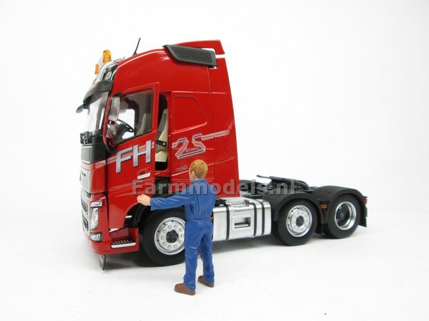 VOLVO 25 YEAR EDITION stickers, t.b.v. cabine zijkanten en dakrand, gemaakt op Transparante folie, perfect voor o.a. MarGe Models Volvo FH16 serie modellen Pr&eacute;-Cut Decals 1:32 Farmmodels.nl 