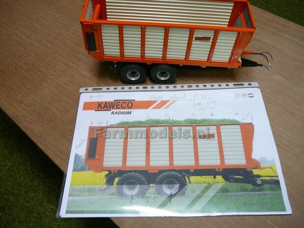 KAWECO RADIUM 50 ORANJE-ZWART-CREME stickerset 11 x 25 mm op Creme folie Pr&eacute;-Cut Decals 1:32 Farmmodels.nl 