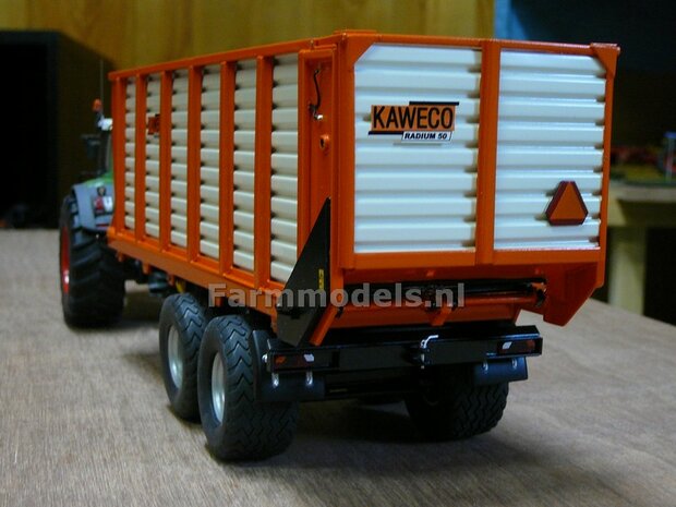 KAWECO RADIUM 40 ORANJE-ZWART-CREME stickerset op Creme folie Pr&eacute;-Cut Decals 1:32 Farmmodels.nl 