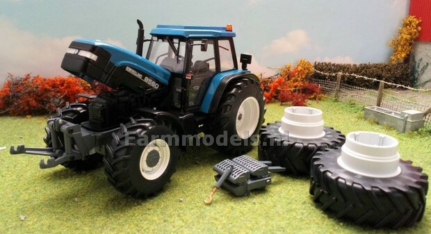 New Holland 8560 met afneembare Dubbellucht en Fronthef 1:32 Replicagri REPB22   