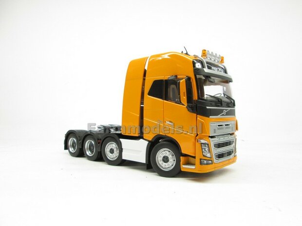 2x Sideskirt set BLANK voor Volvo FH16 8x4 ongespoten 1:32   