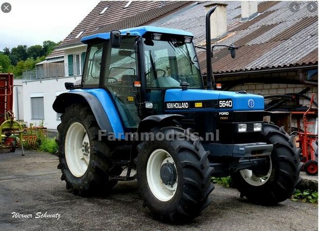 NEW HOLLAND 8340 FORD type logo stickers voor IMBER FORD model Pr&eacute;-Cut Decals 1:32 Farmmodels.nl 