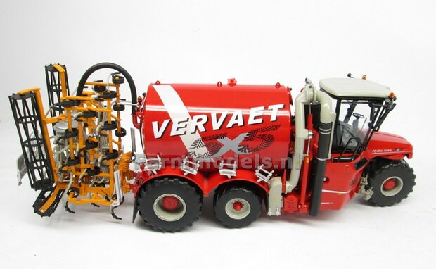 Complete set VERVAET 5x5 logo t.b.v. mesttank (links - rechts) incl. 2 stuks 5X5 t.b.v. neus, gemaakt op Vervaet DARK RED folie, geschikt voor MarGe Models Hydro Trike XL Pr&eacute;-Cut Decals 1:32 Farmmodel