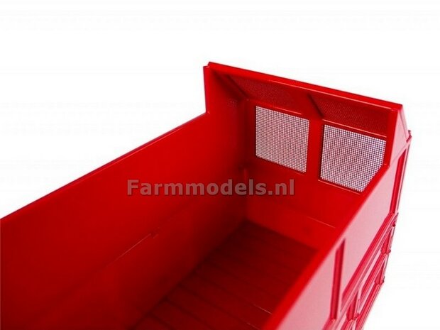 Massey Ferguson 21 trailer met silage extension panels  1:32 Universal Hobbies UH6243  LAST ONES