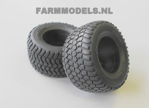 2x Michelin Cargo X Bib 710/50 R30.5 banden, &Oslash; 45.7 mm ZONDER VELGEN 1:32  FM01 