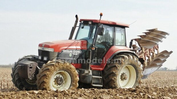 NEW HOLLAND G240 FIATAGRI type logo stickers voor ROS model Pr&eacute;-Cut Decals 1:32 Farmmodels.nl 